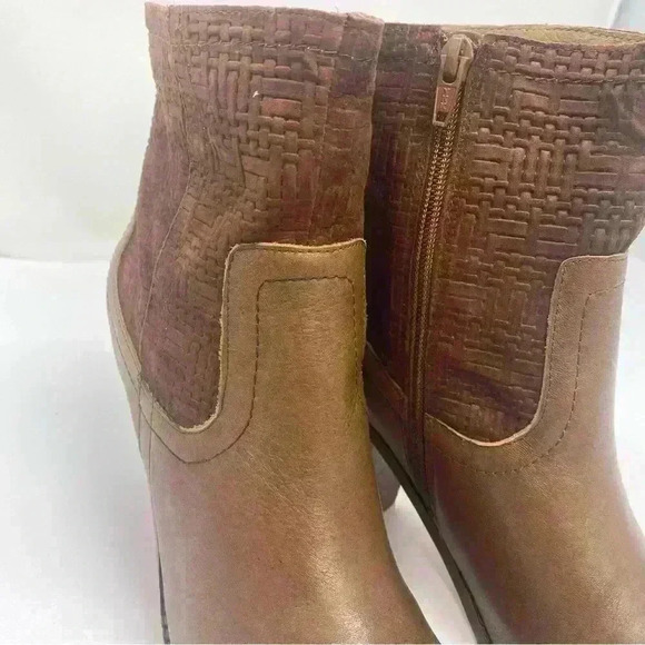 Corso Como Women's Harvest Boot Tobacco Sz 8M New Shelf pull - Picture 8 of 10